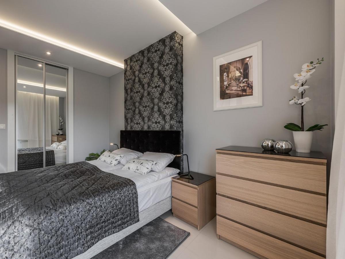 Black Pearl Apartment 크라쿠프 외부 사진